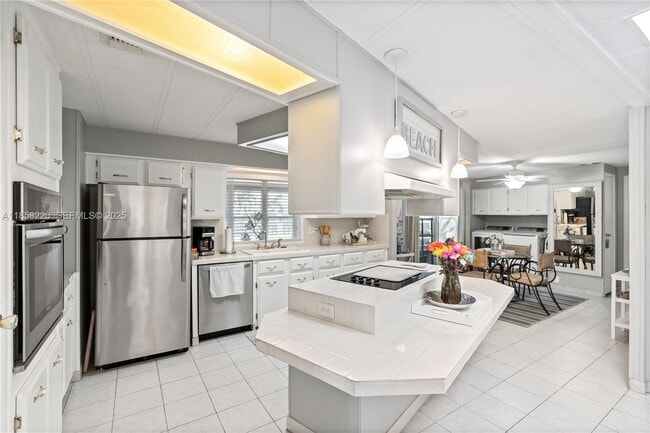 Building Photo - 202 NW 52nd St