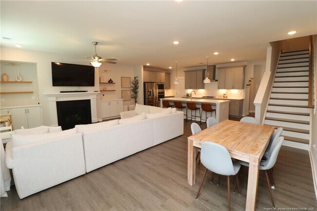 Building Photo - 2151 Maggie Vly Dr
