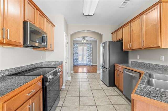 Building Photo - 409 Gainesway Dr