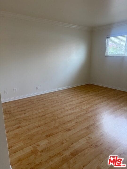 Building Photo - 1242 S Barrington Ave