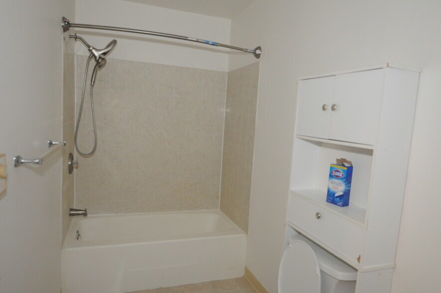 Building Photo - 5313 Brody Dr