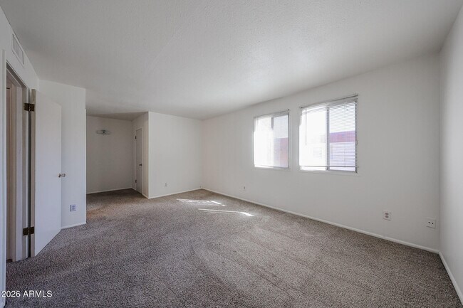 Building Photo - 4028 N Granite Reef Rd