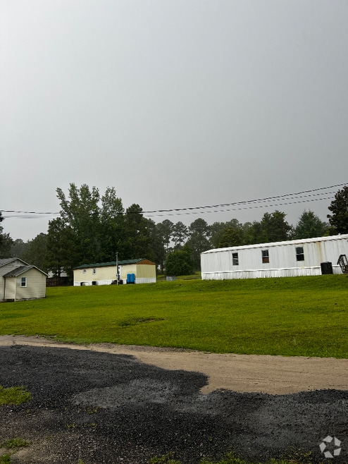 Building Photo - 118 1st Creek Rd