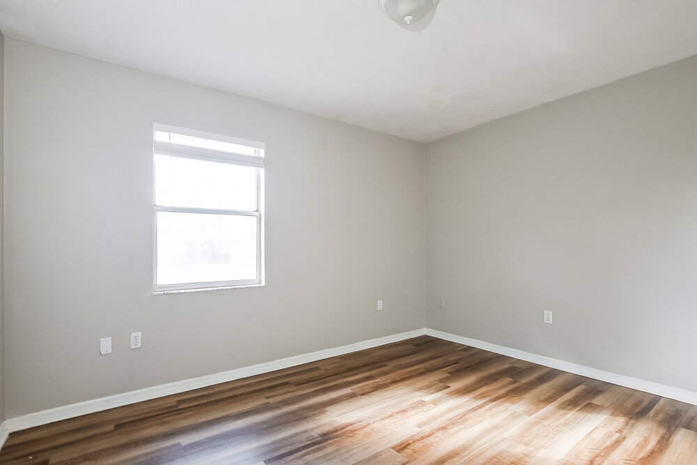 Building Photo - 1819 E Glancy Dr