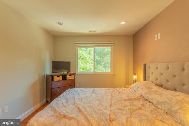 Building Photo - 5354 Smooth Meadow Way