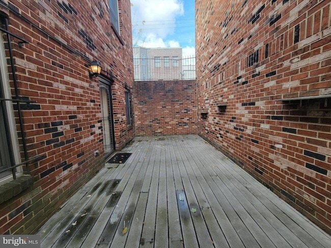 Building Photo - 1727 Fitzwater St