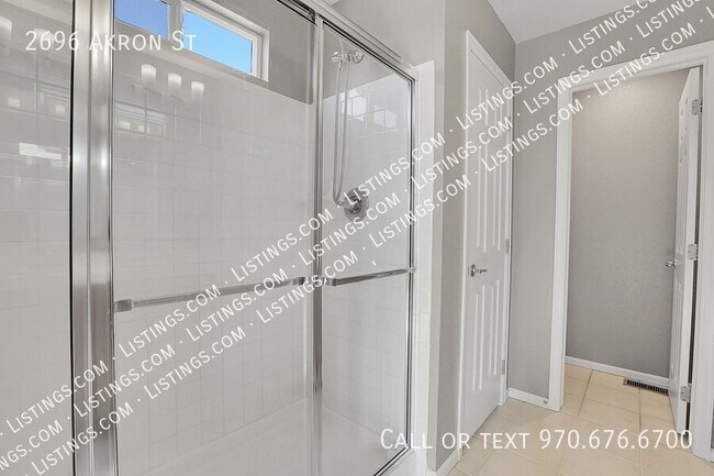 Building Photo - 2696 Akron St