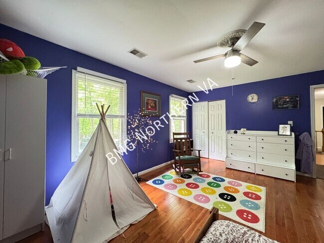 Building Photo - 4800 Occoquan Overlook
