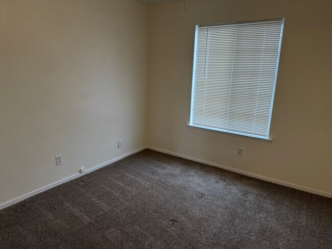 Building Photo - Pinedale