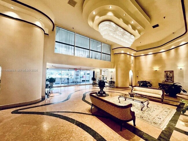 Building Photo - 5757 Collins Ave