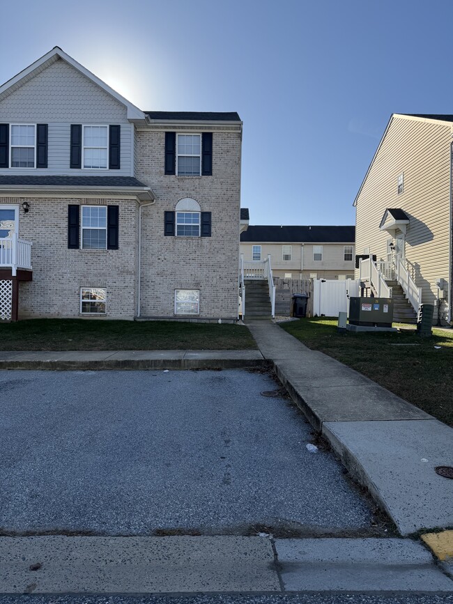 Primary Photo - 517 Aidone Dr