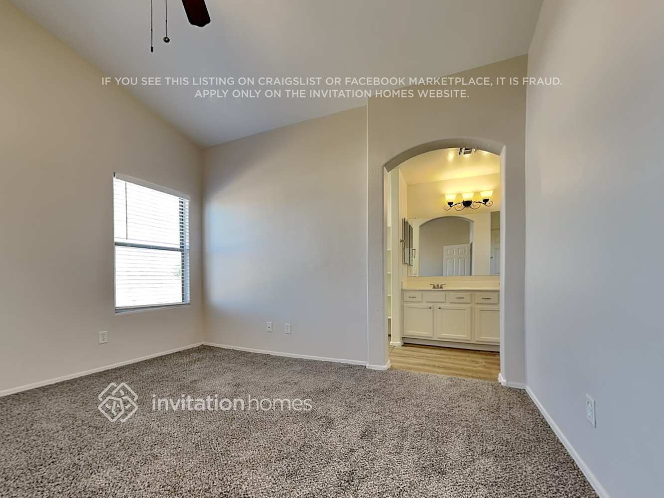 Building Photo - 3274 E Bonanza Rd