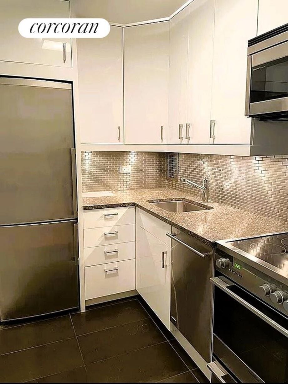 Building Photo - 244 Madison Ave