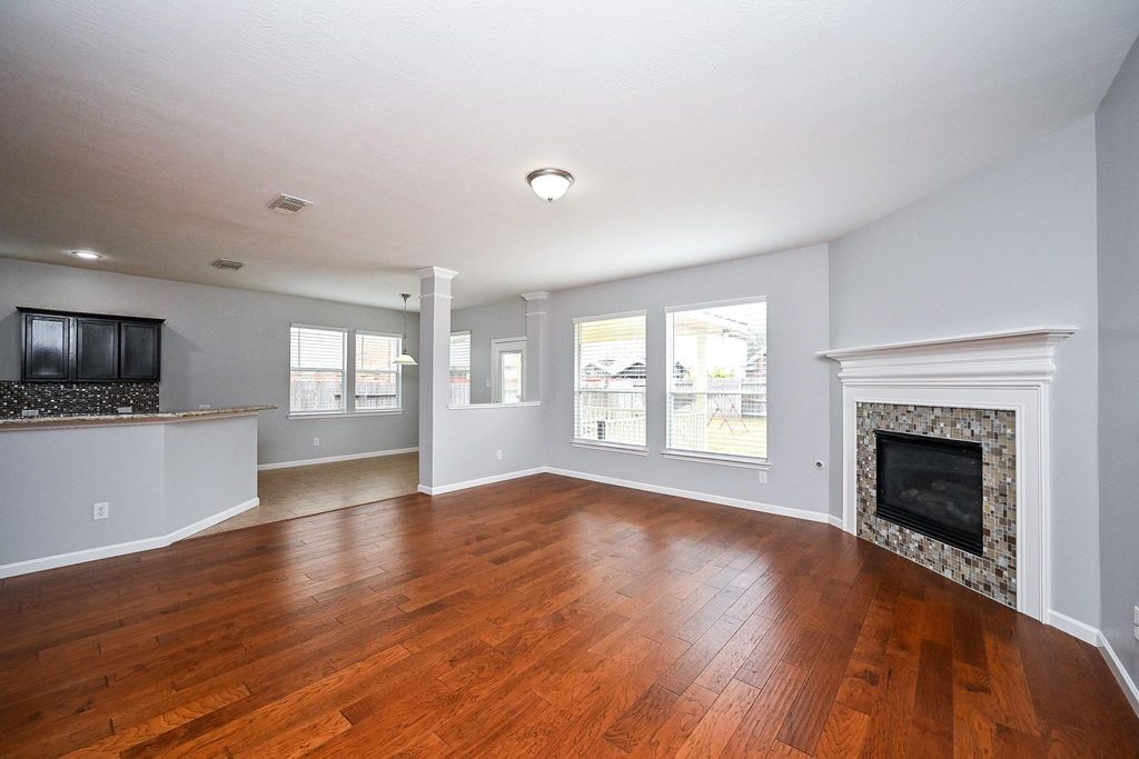Building Photo - 7427 Chathan Glen Ln