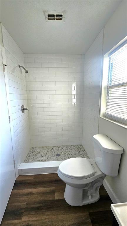 Building Photo - 3938 Creek Woods Dr