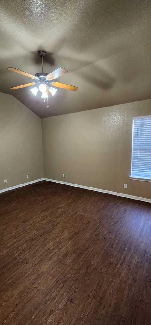 Building Photo - 3 Bedroom / 2 Bath Duplex – Near Fort Hood – Killeen, TX