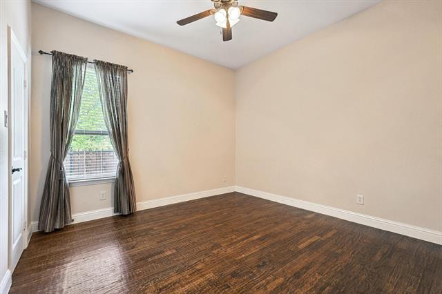 Building Photo - 1560 Karen Dr