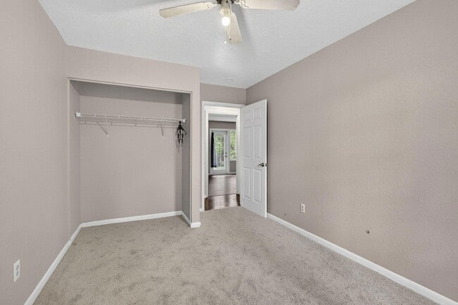 Building Photo - 16932 Okeechobee Blvd