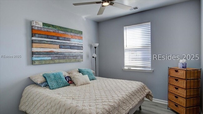 Building Photo - 231 Flip Flop Ct