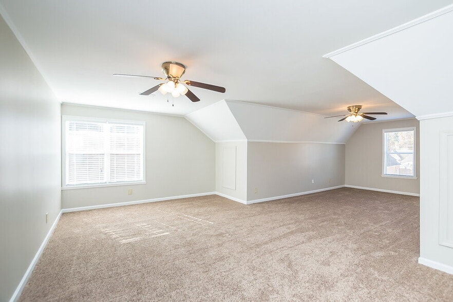 Building Photo - 1456 Albon Dr