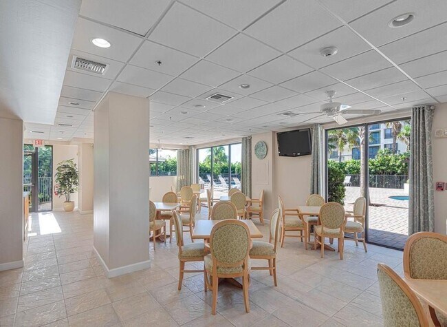 Building Photo - Paradise Found! 13th Floor Condo 3/2