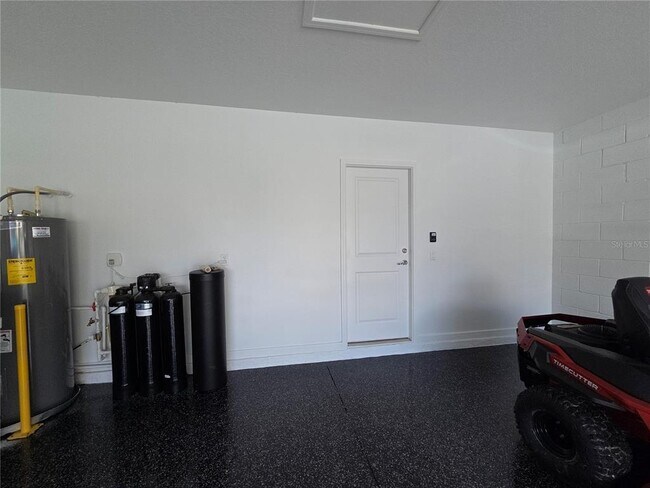 Building Photo - 2130 Bur Oak Blvd