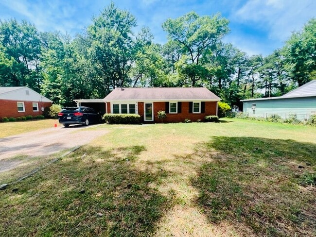 Building Photo - Beautifully Updated 3bdrm/1bth Ranch Style Home Located in the Glen Lea Area!