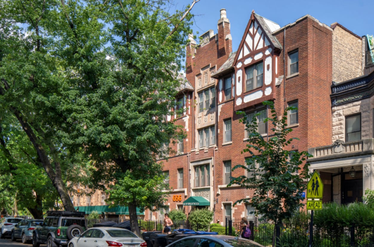Building Photo - 659 W Wrightwood Ave