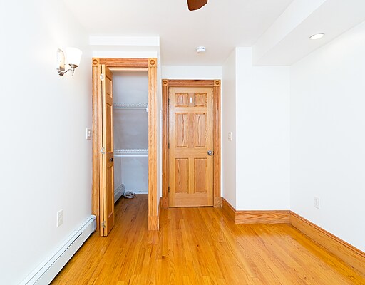 Building Photo - 46 Garden St