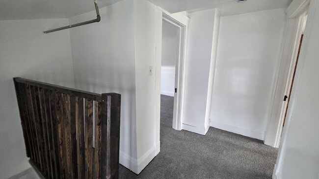 Building Photo - "3-Bed Comfort, Style & Nearby Recreation!"