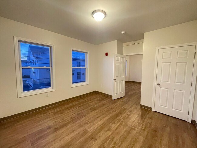 Building Photo - 461 Beech St