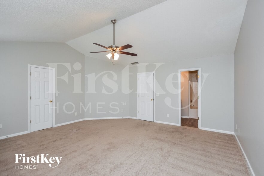 Building Photo - 70 Fieldview Ln