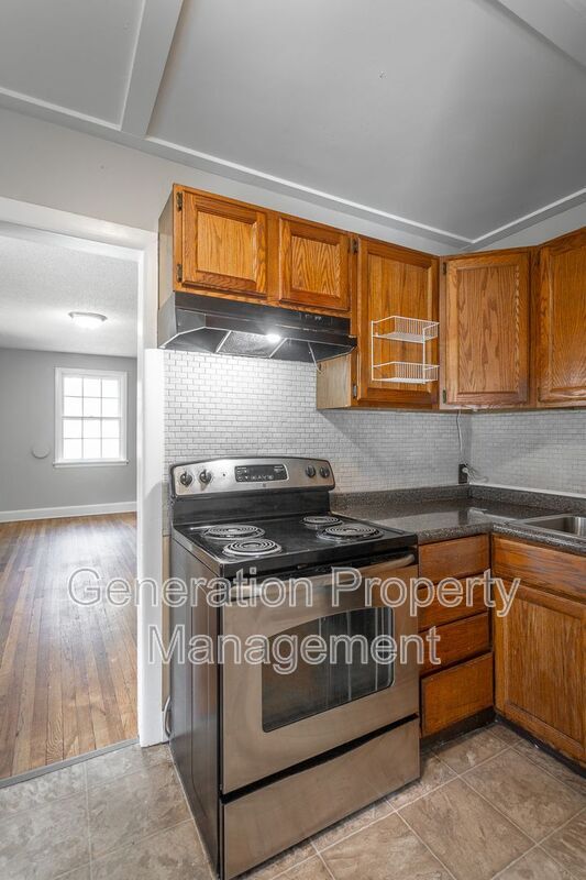 Building Photo - 538 Wando Dr