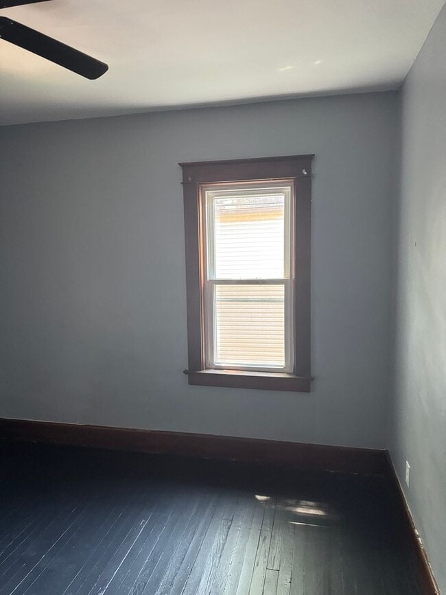Building Photo - 803 Cranberry St