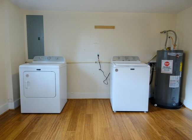 Building Photo - 54 Whitehead Dr