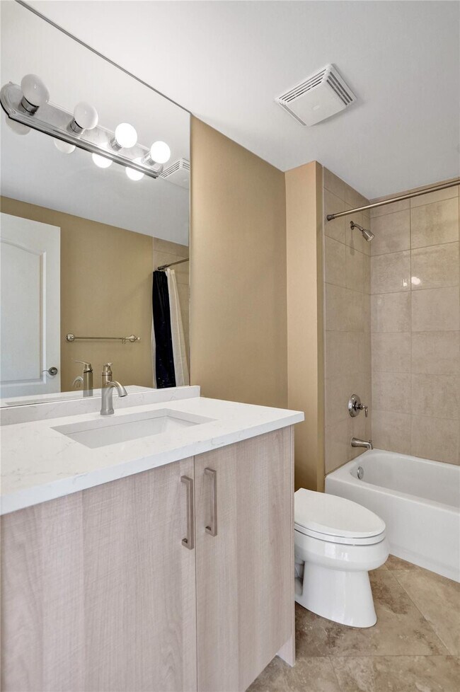 Building Photo - 101 S Ocean Dr