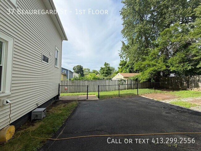 Building Photo - 37 Beauregard St