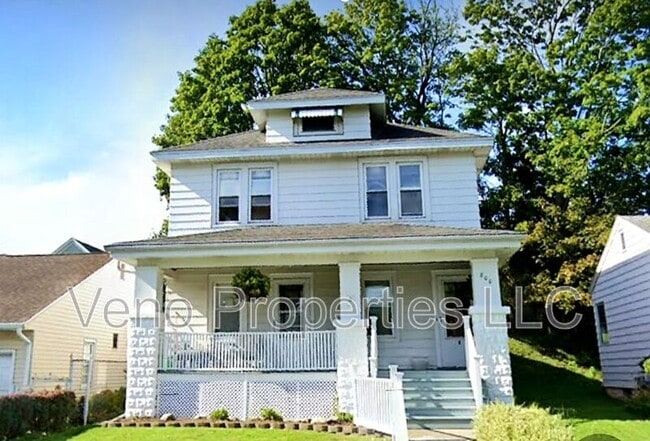 Primary Photo - 800 Chestnut St