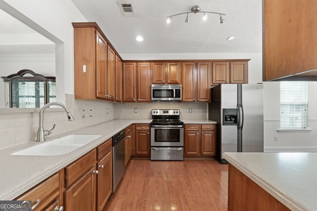 Building Photo - 125 Highgrove Pl