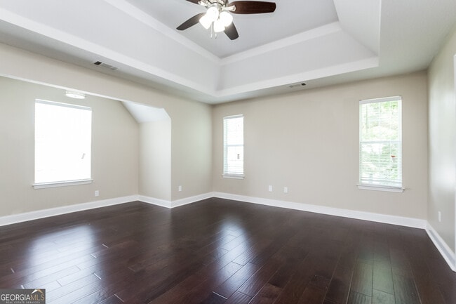 Building Photo - 6123 Lamp Post Pl