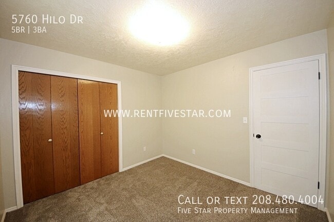 Building Photo - 5760 Hilo Dr