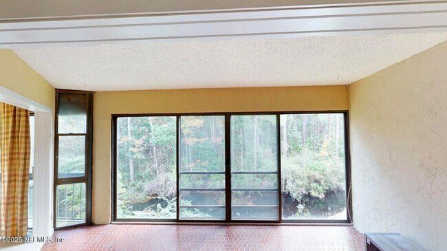 Building Photo - 8777 Como Lake Dr