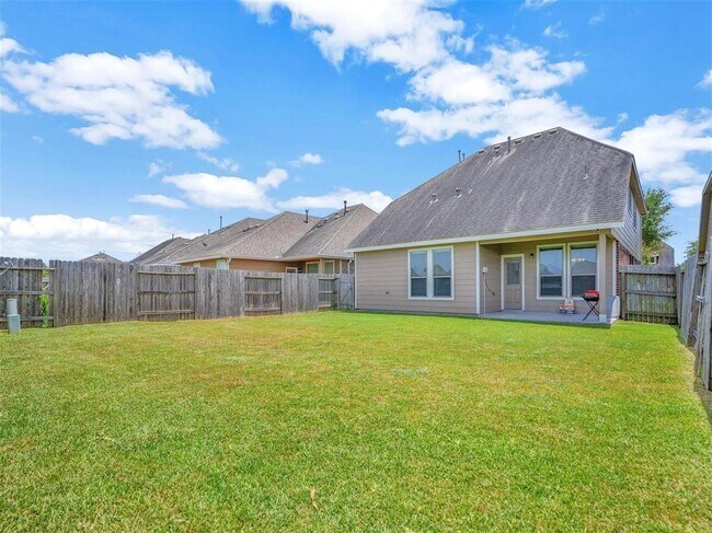Building Photo - 20126 Emerald Mountain Dr