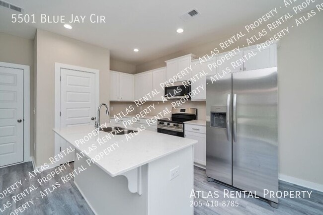Building Photo - 5501 Blue Jay Cir