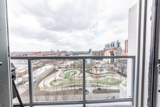 Building Photo - 1620 S Michigan Ave