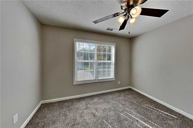 Building Photo - 302 Wind Ship Ct