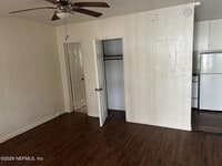 Building Photo - 1617 W 13th St