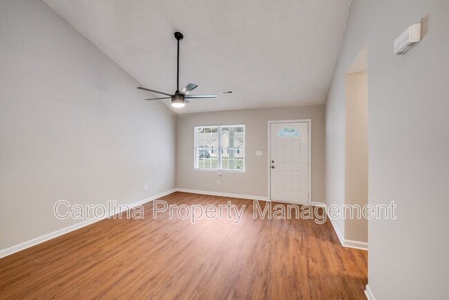 Building Photo - 2232 Blue Hampton Ln