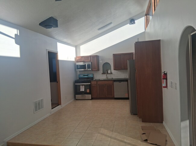 Building Photo - 98 NM-369