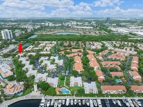 Building Photo - 20937 Bay Ct
